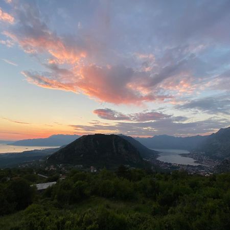 Apartment Lorena Kotor Zewnętrze zdjęcie